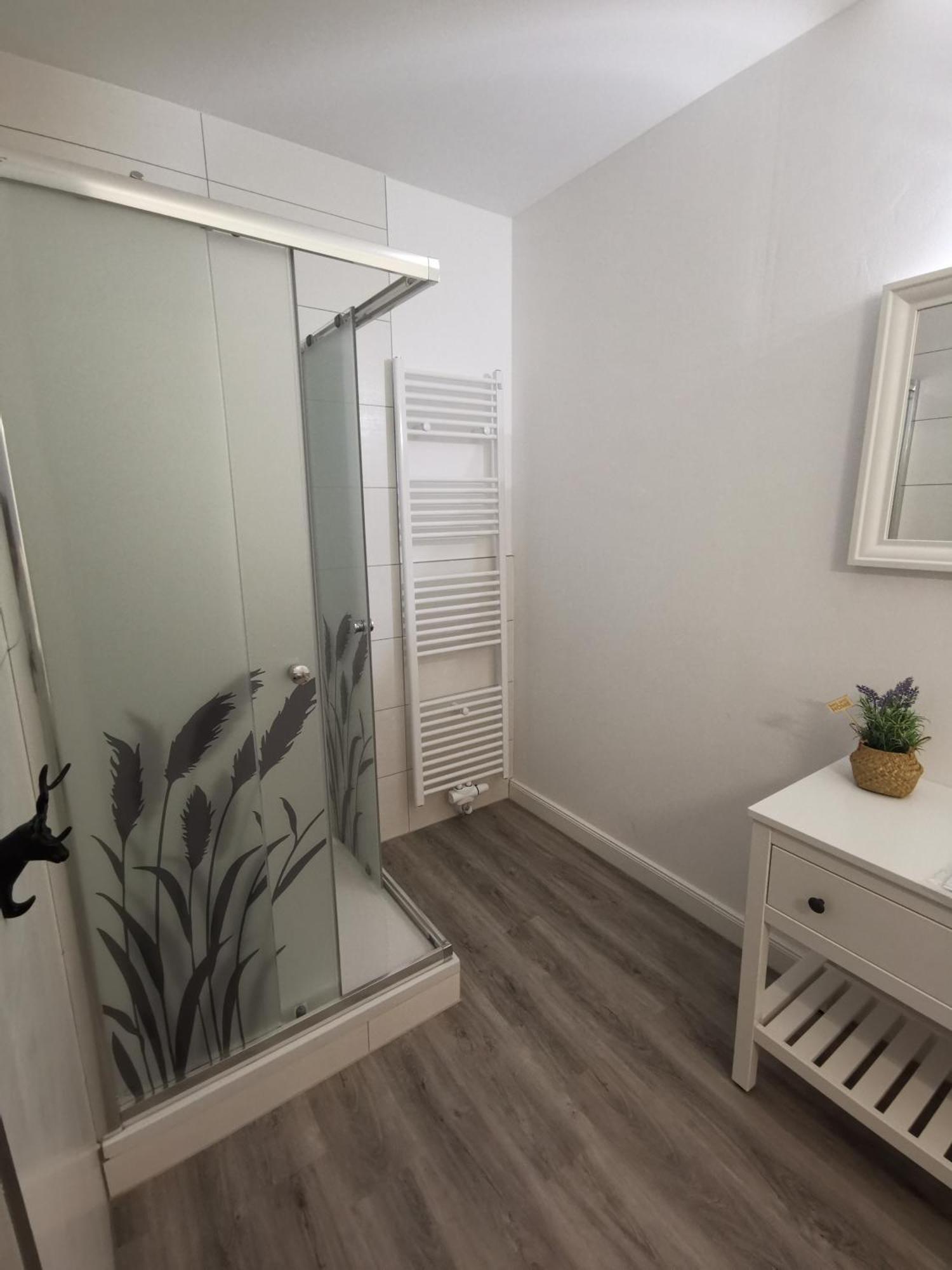 Airbnb, Moderne, Ruhige Und Helle Doppelzimmer, Naehe Magdeburg, A14 & A2 Dahlenwarsleben Zewnętrze zdjęcie